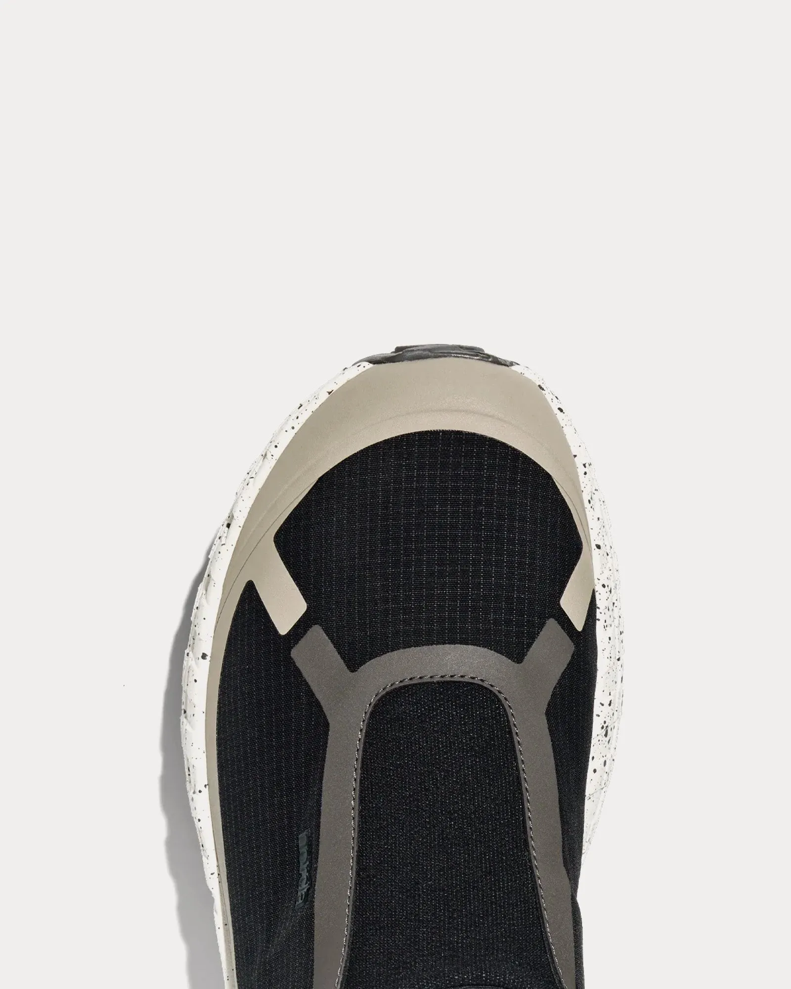 003 M Quarry Running Shoes