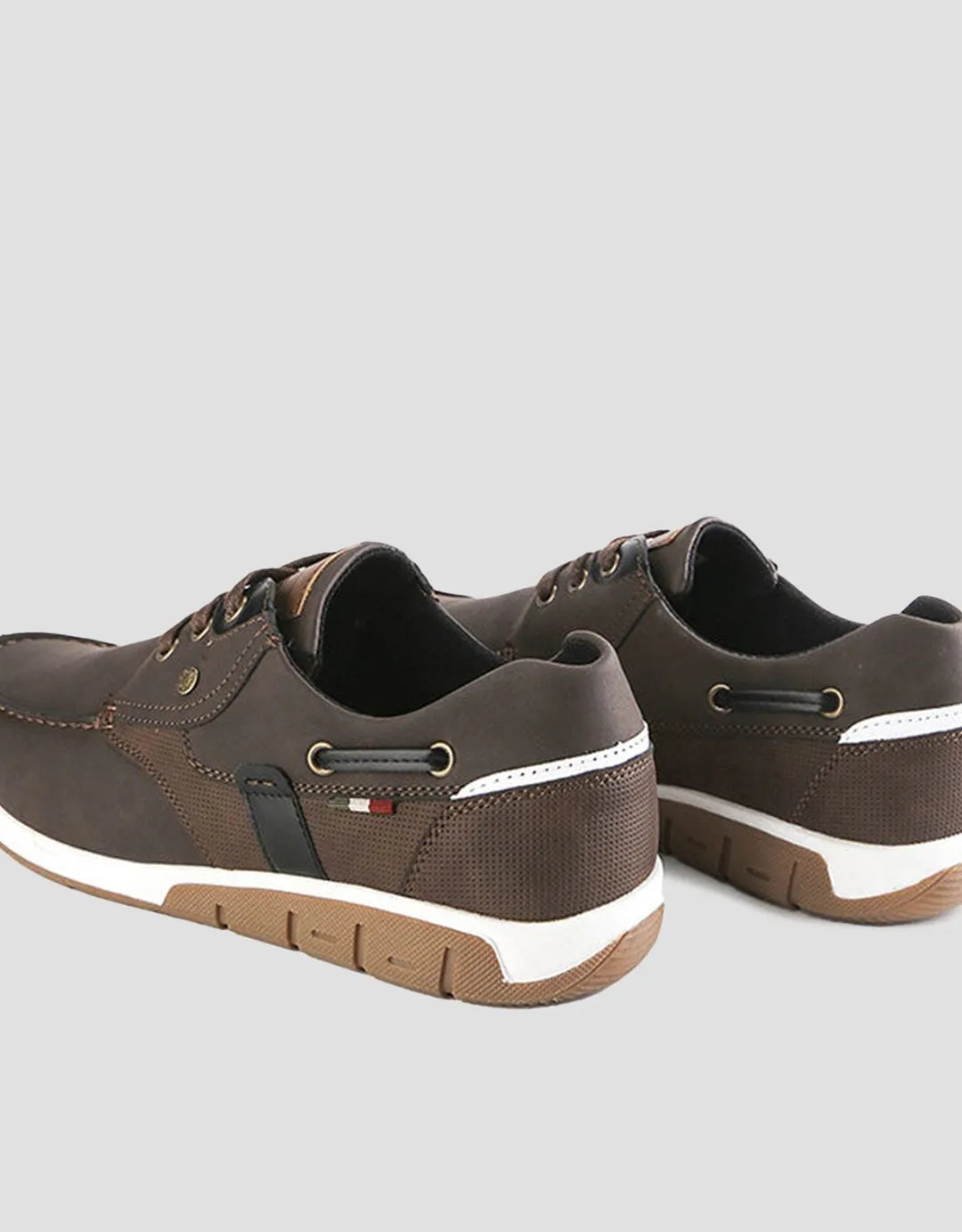 Cardinal Sepatu Casual Pria