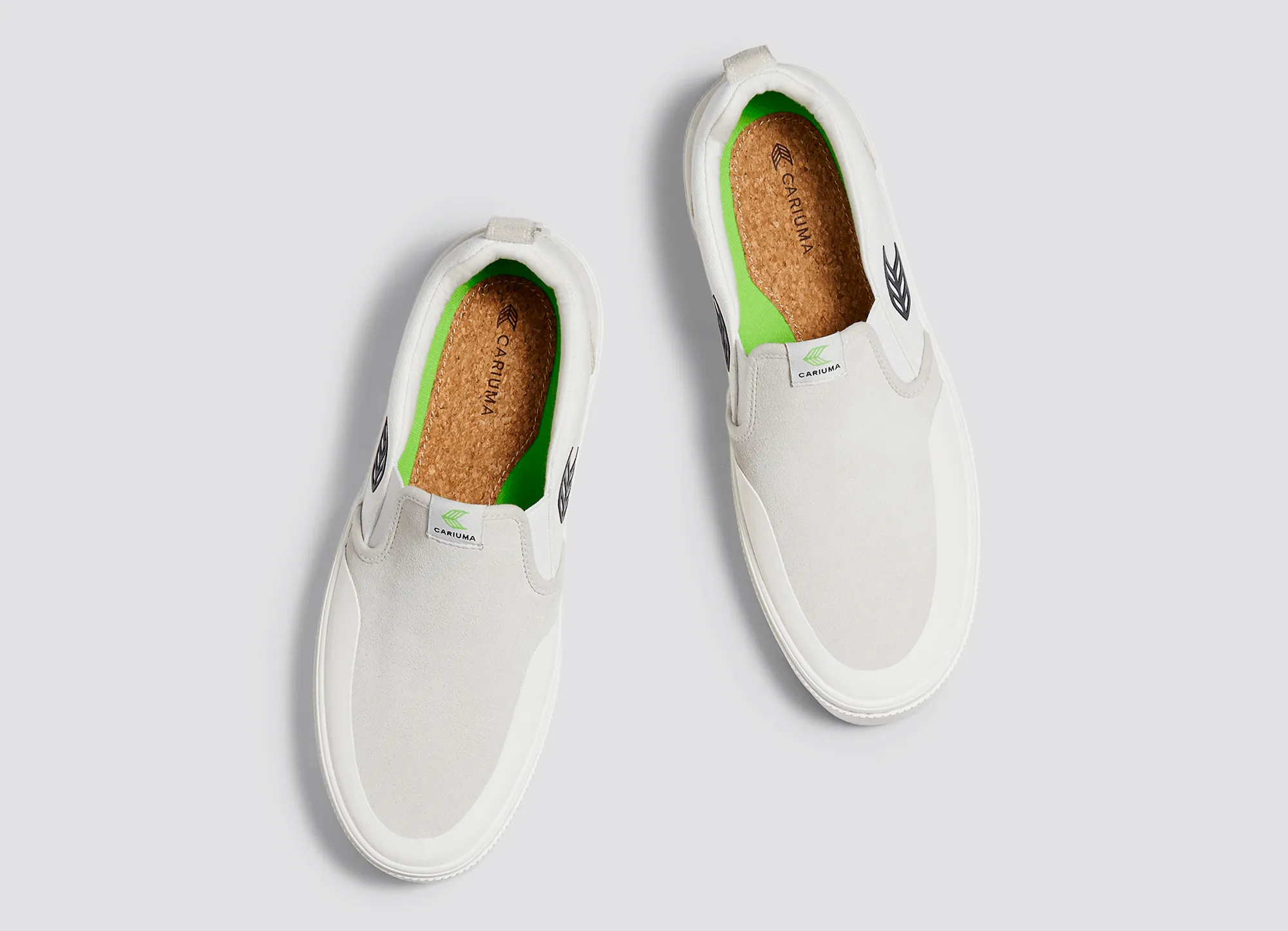 Cariuma Slip-On Skate Pro Off-White Vintage/Black (In Store Pickup Only)