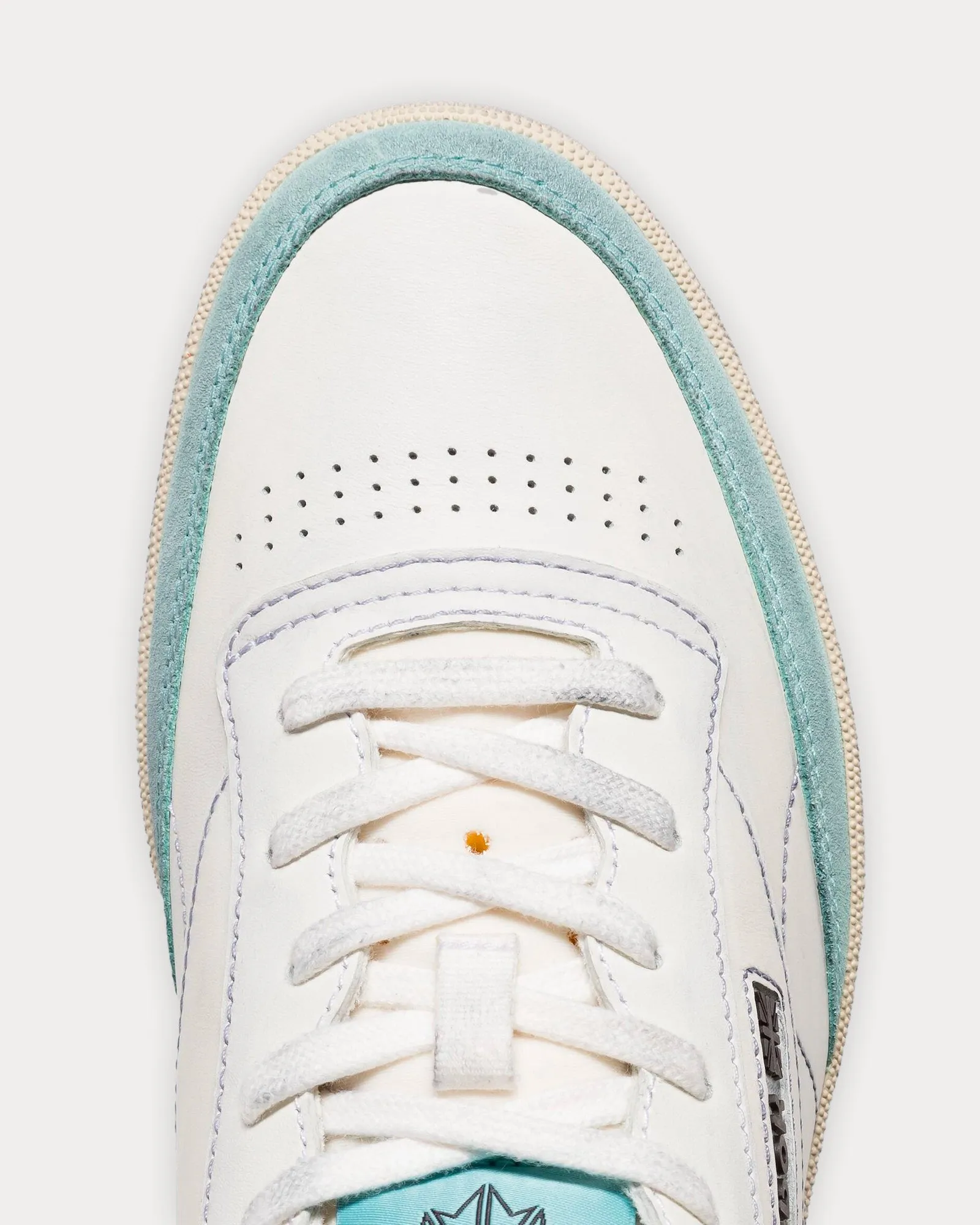 Club C Vintage Leather White / Light Blue Low Top Sneakers