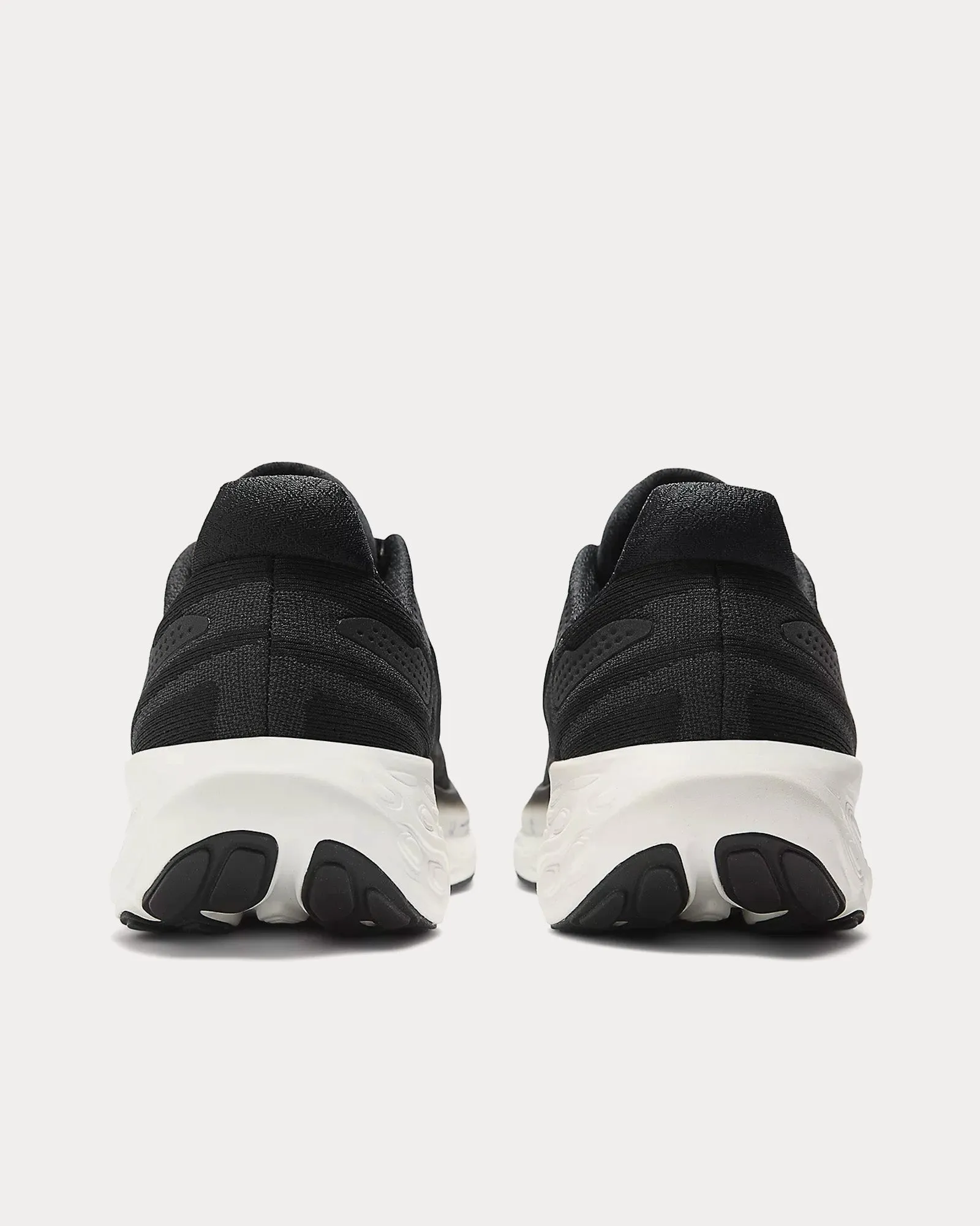 Fresh Foam X 1080v13 Black / White Running Shoes