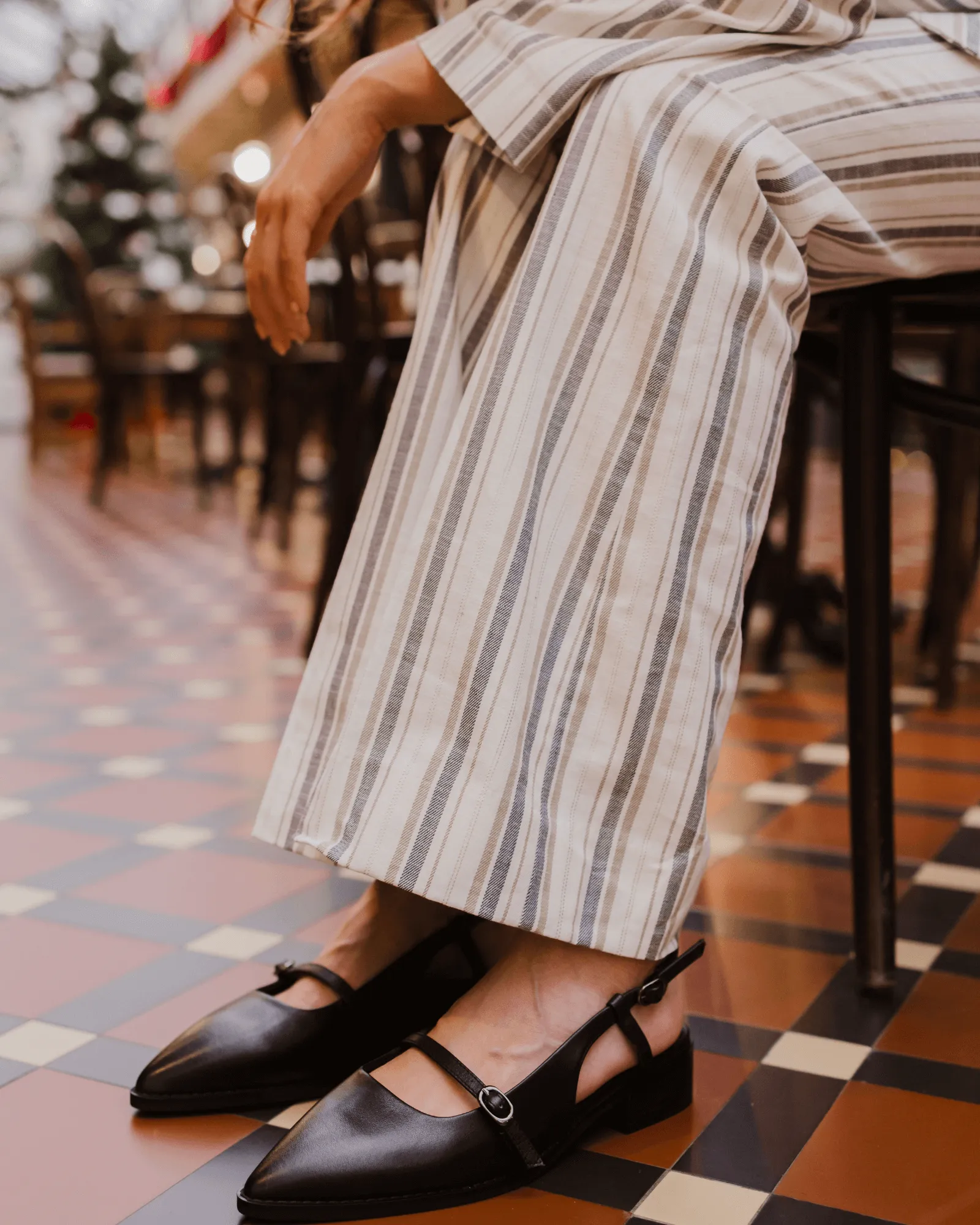 JASPER SLINGBACK FLATS BLACK LEATHER