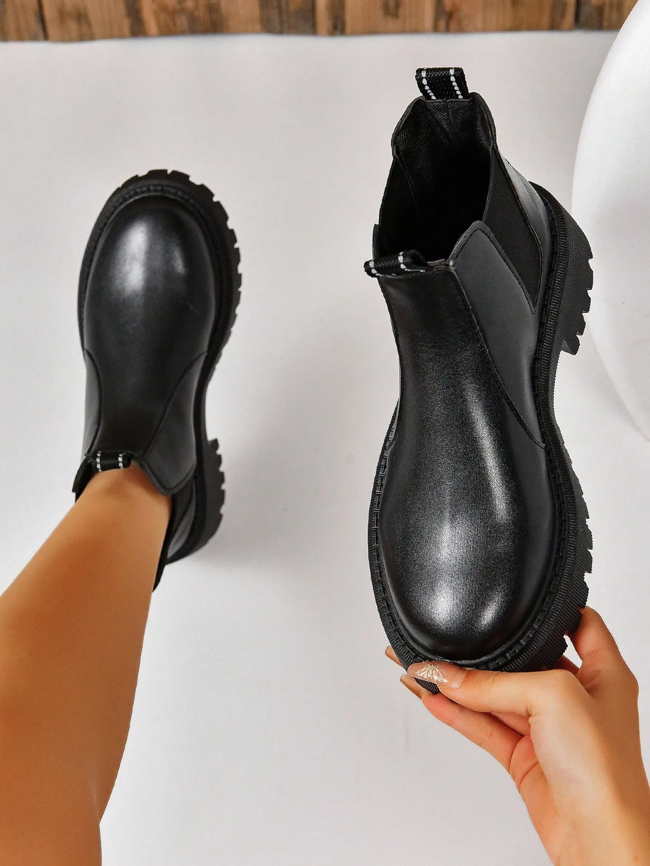Minimalist Slip On Chelsea Boots, Preppy Outdoor Boots