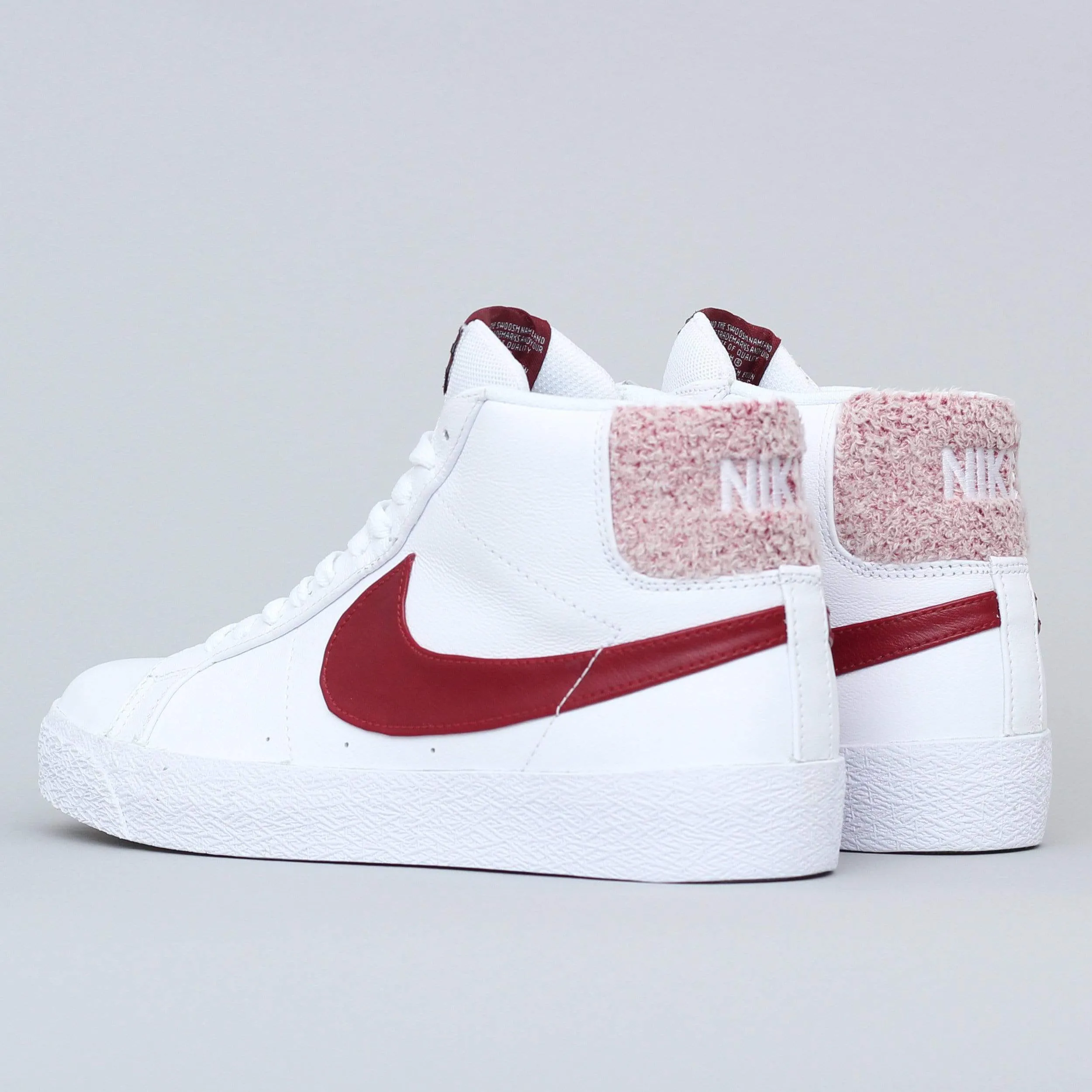 Nike SB Blazer Mid Premium Shoes White / Team Red