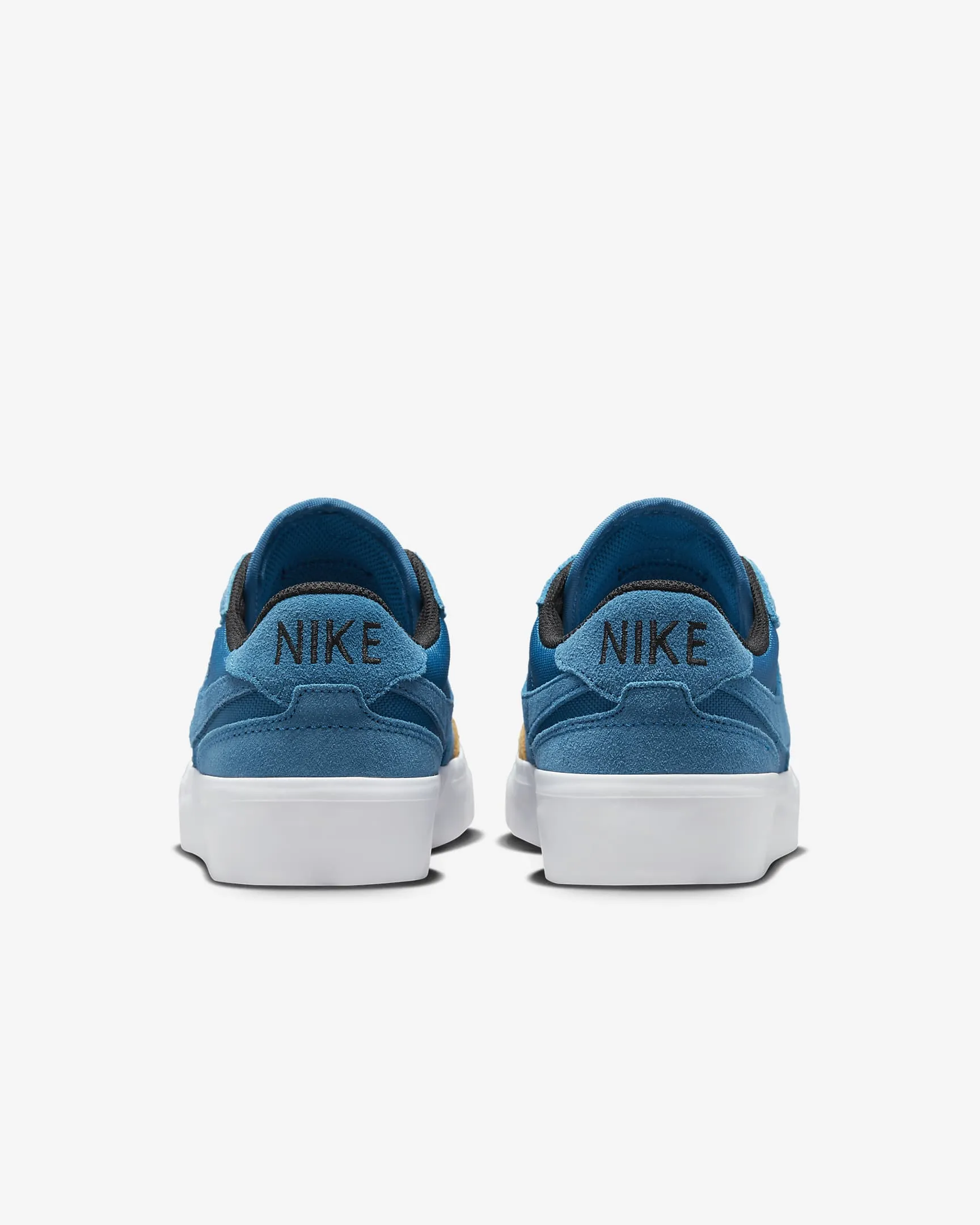 NIKE SB Zoom Pogo Plus PR