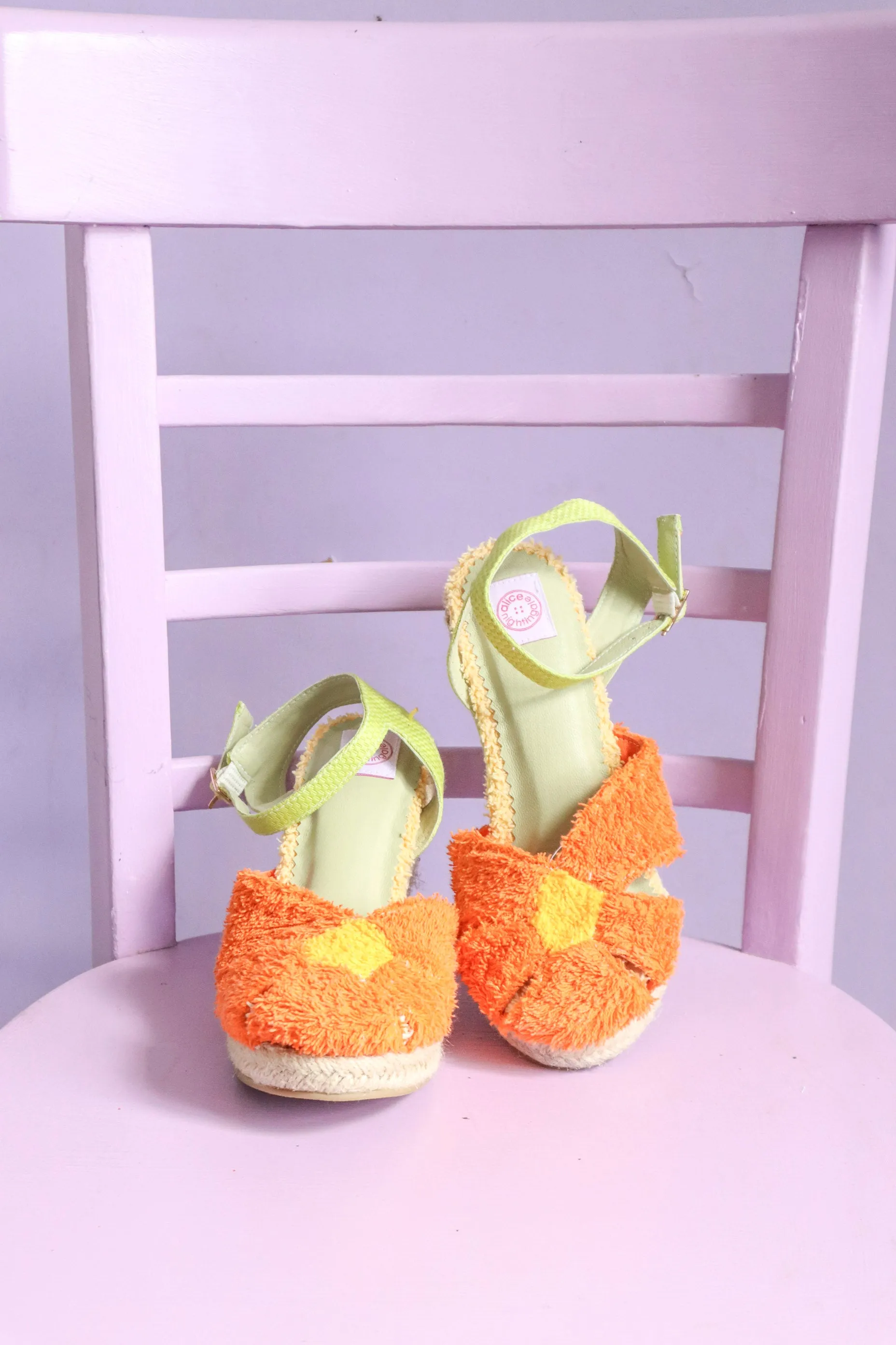 Orange Daisy Wedges AU6 - Re(sh)use