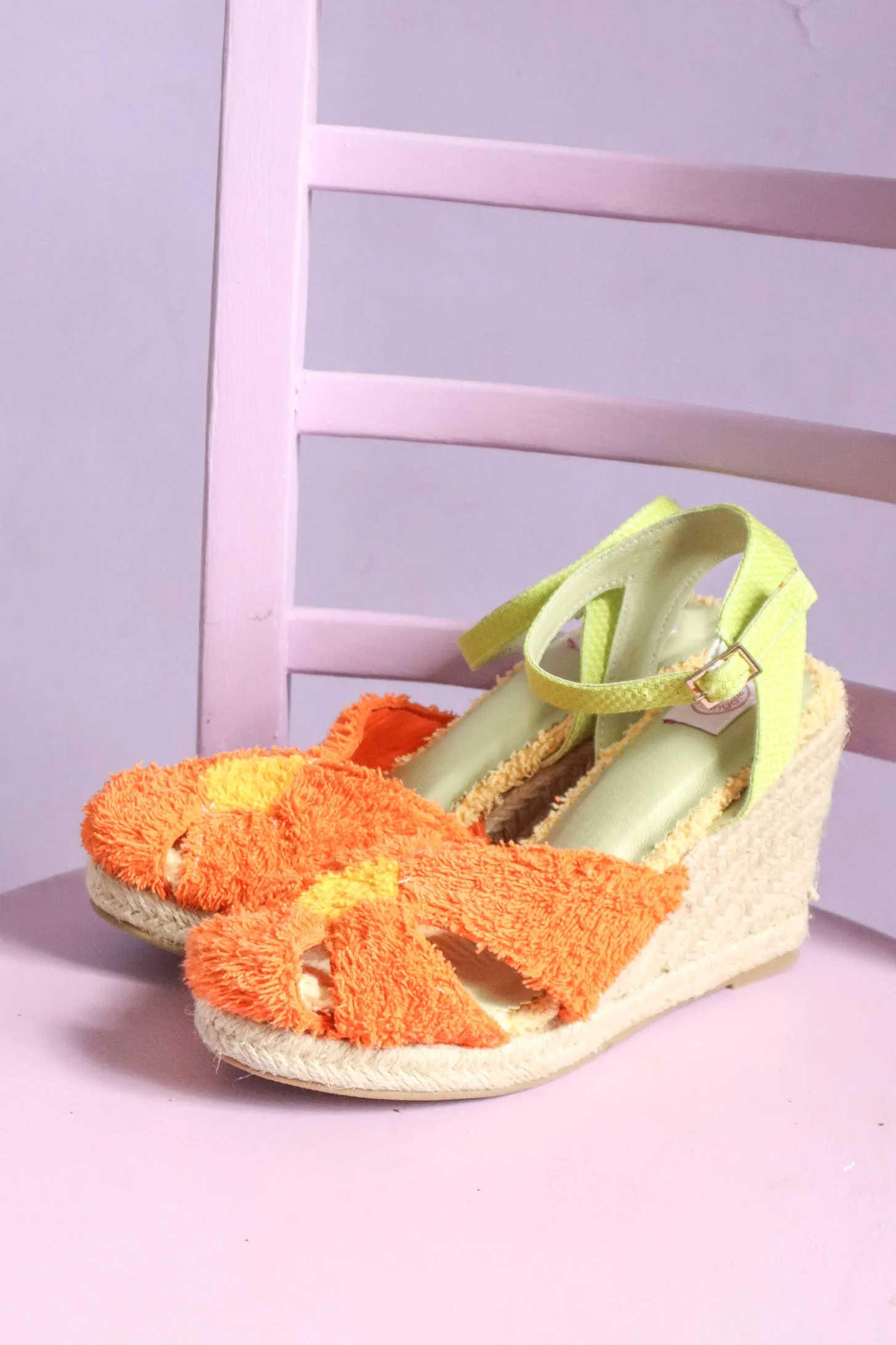 Orange Daisy Wedges AU6 - Re(sh)use