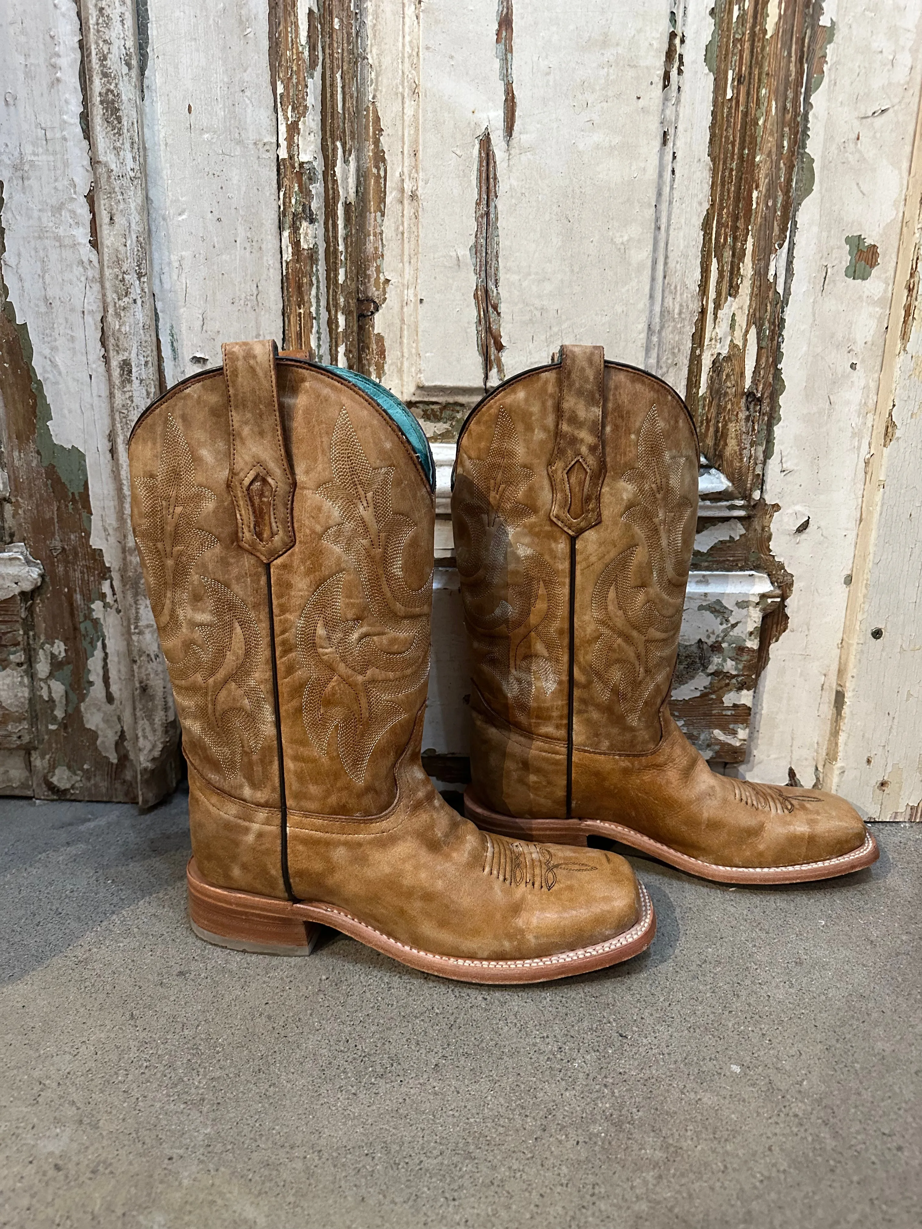 Size 9 Cowboy Boots