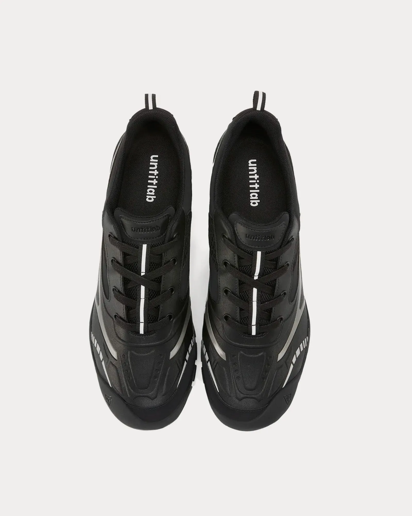 Swift Trek Black Low Top Sneakers