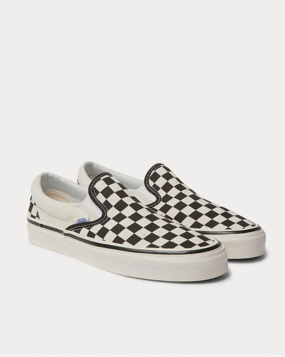 UA Classic 98 DX Checkerboard Canvas Slip-On  White low top sneakers