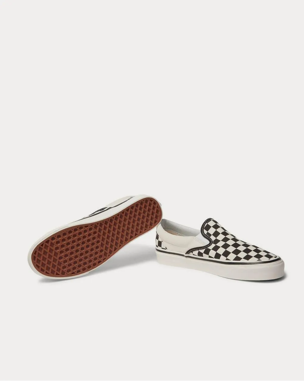 UA Classic 98 DX Checkerboard Canvas Slip-On  White low top sneakers