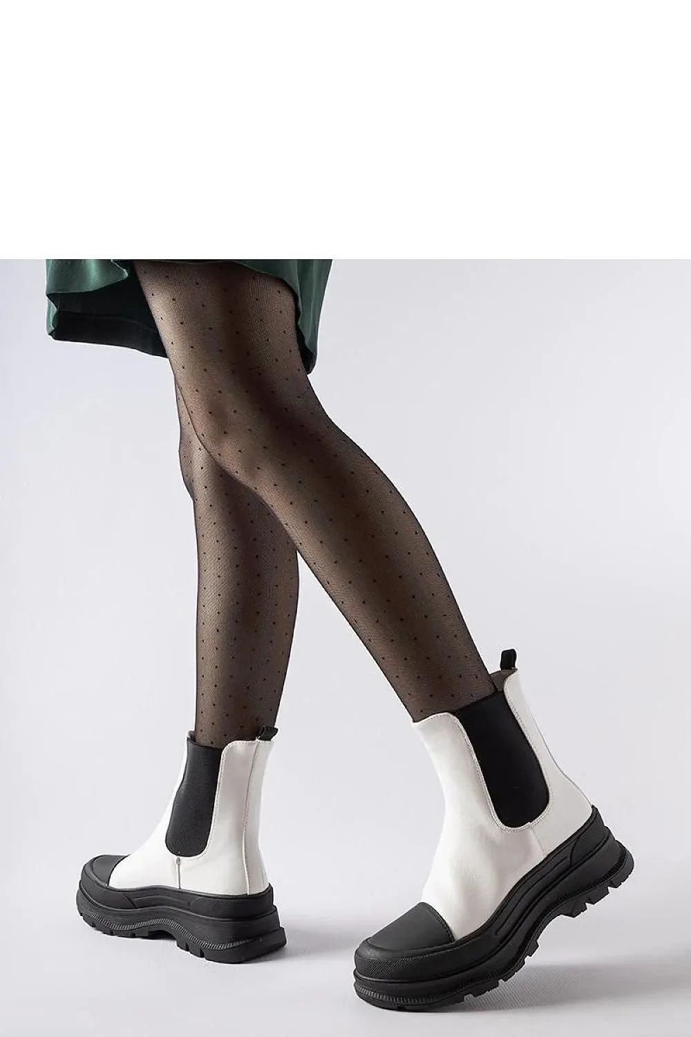 White ankle boots with a sporty Ermanno sole